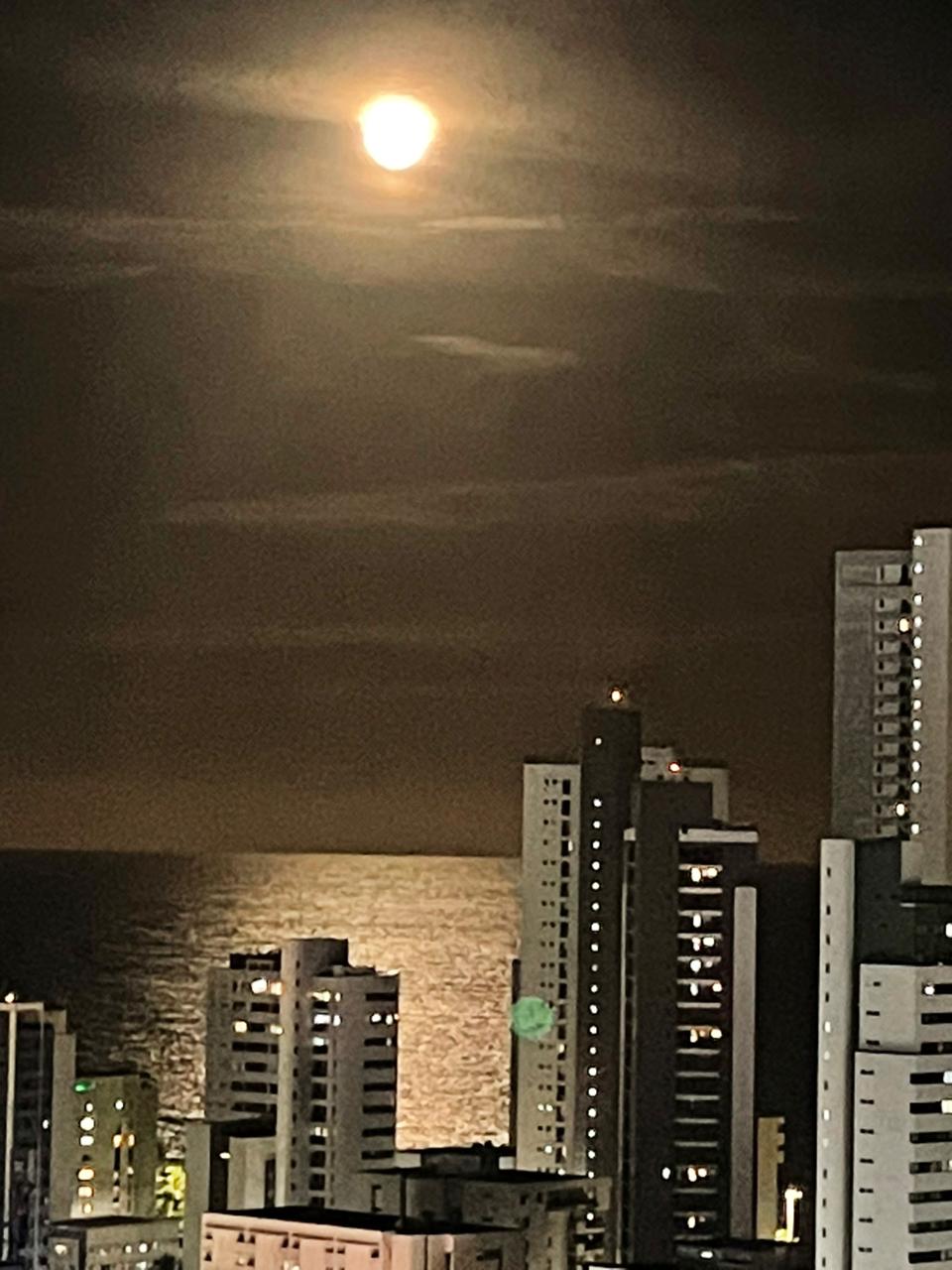 Apartamento de Alto Padrão no Edifício Santa Maria - 2