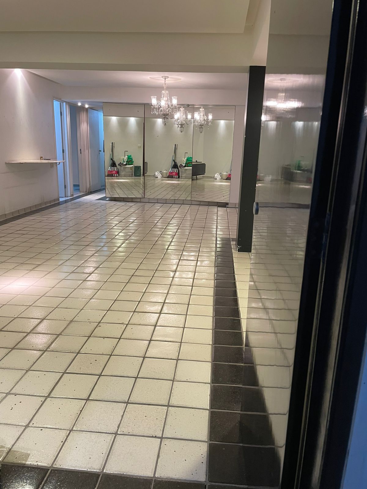 Apartamento de Alto Padrão no Edifício Santa Maria - 3
