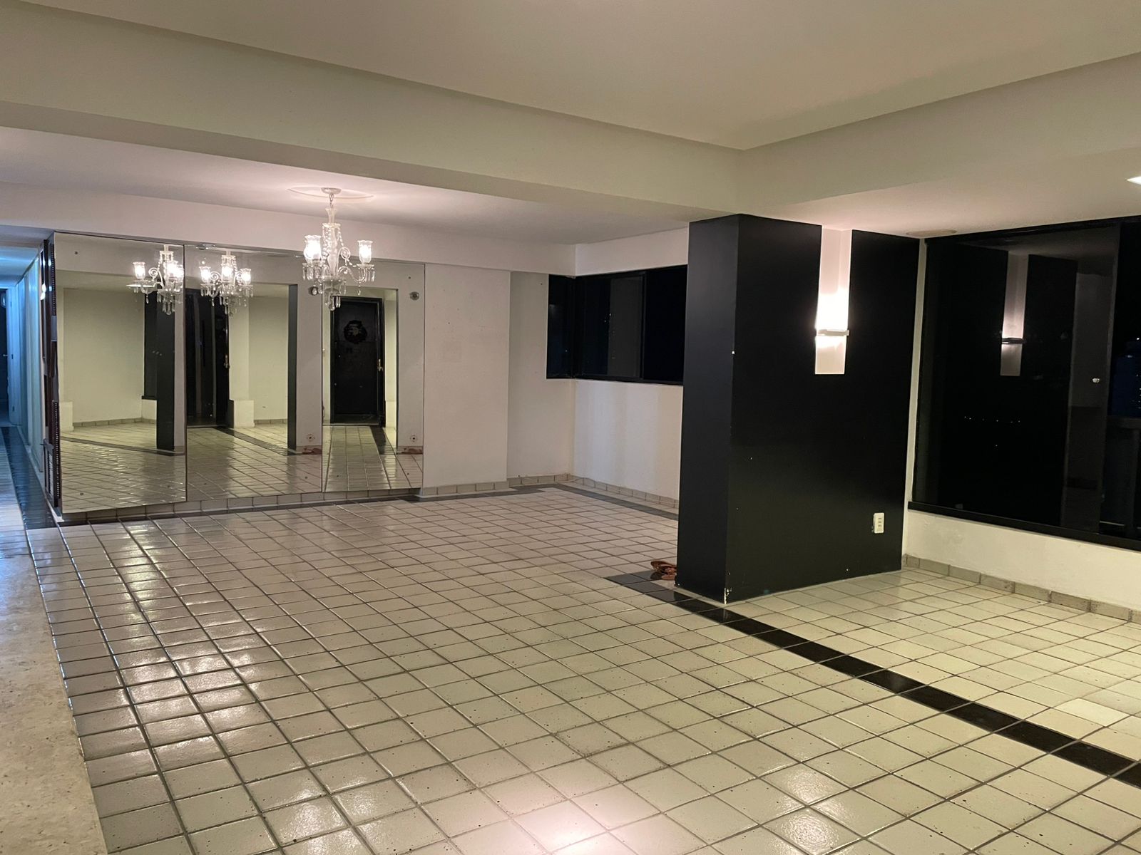Apartamento de Alto Padrão no Edifício Santa Maria - 4