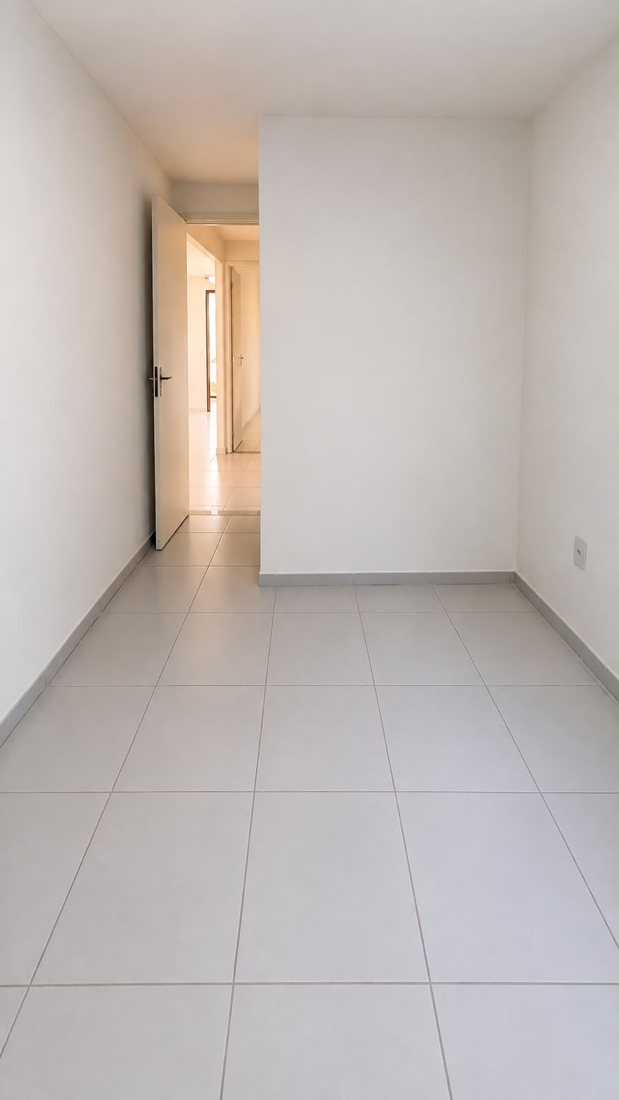 Casa Moderna com Quintal e Excelente Padrão - 5